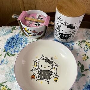 Hello Kitty Halloween Bowl and Cup Set - White and Black